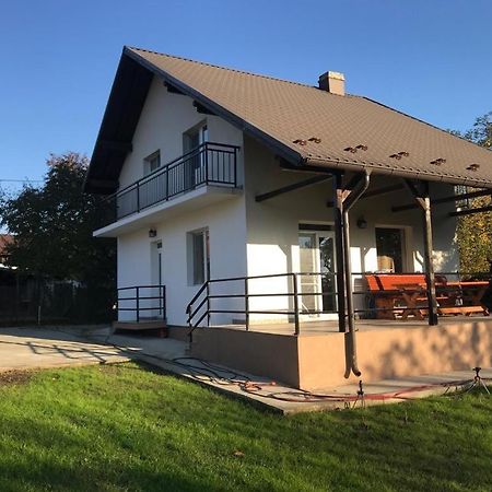 Green Nest Banesti Exterior photo