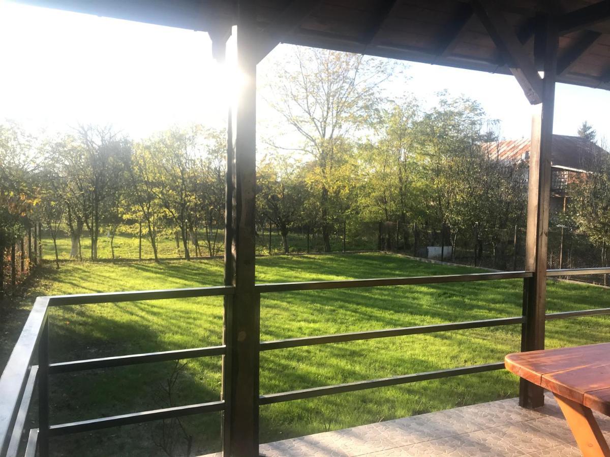 Green Nest Banesti Exterior photo